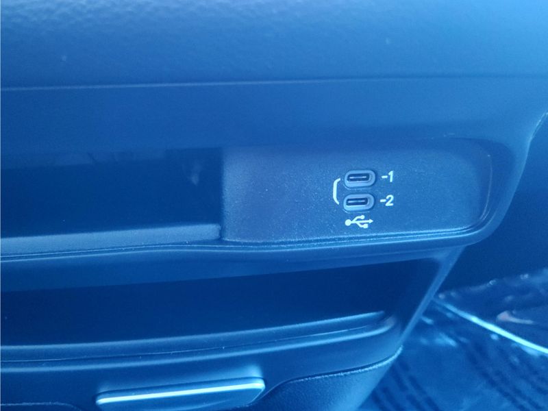 New 2026 Chrysler Voyager Lx