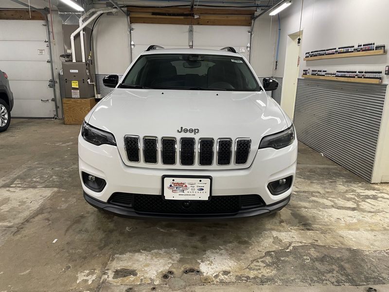 2022 Jeep Cherokee Latitude Lux 4x4Image 3