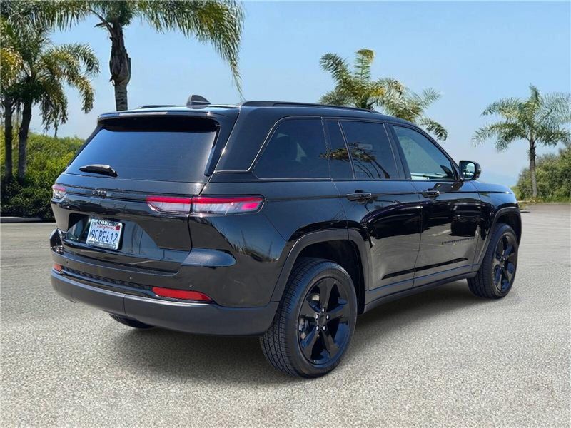 Used 2022 Jeep Grand Cherokee Altitude 4x4