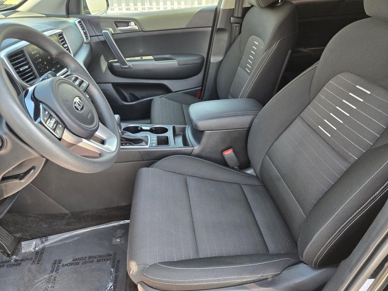 Used 2022 Kia Sportage LX AWD