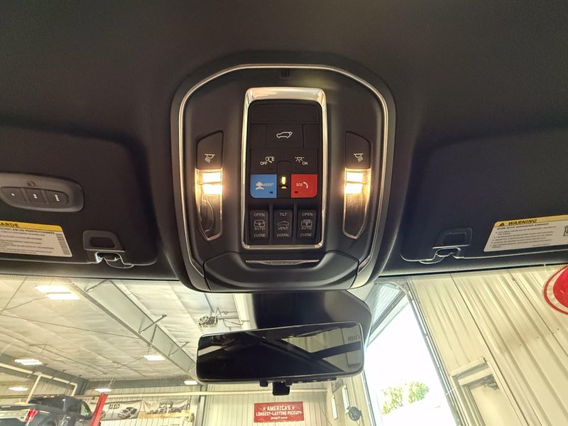 New 2026 Jeep Grand Cherokee 85th Anniversary Edition 4x4Image 25