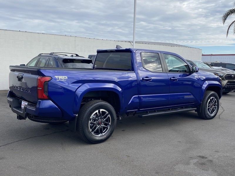 2024 Toyota Tacoma TRD SportImage 3