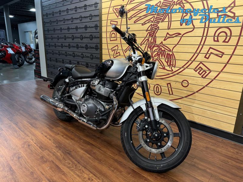 New 2024 Royal Enfield Super Meteor 650 Image 2