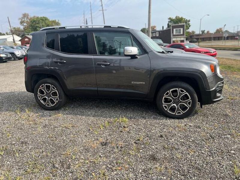 Used 2016 Jeep Renegade Image 6