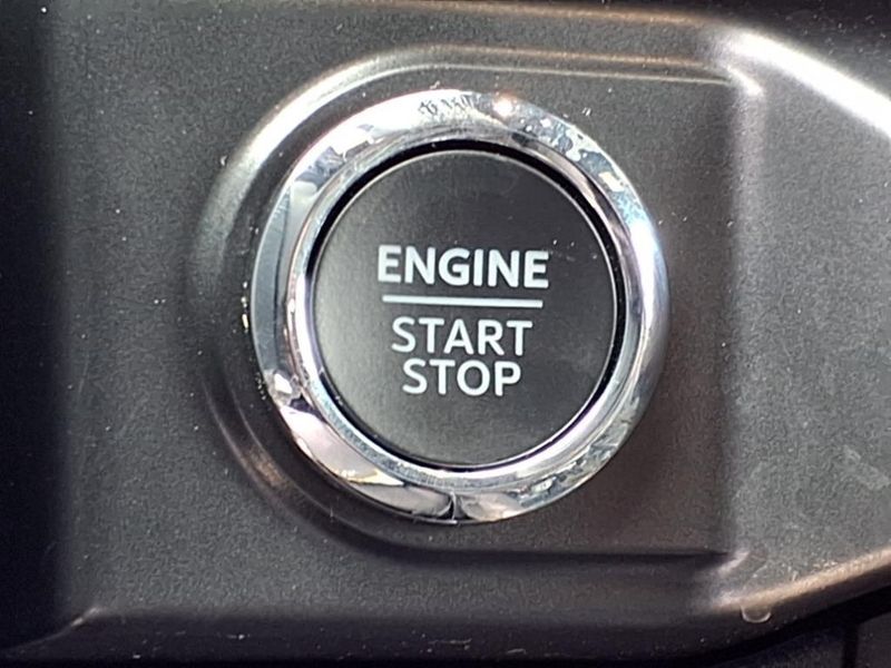 2024 Ford F-150 XLTImage 8