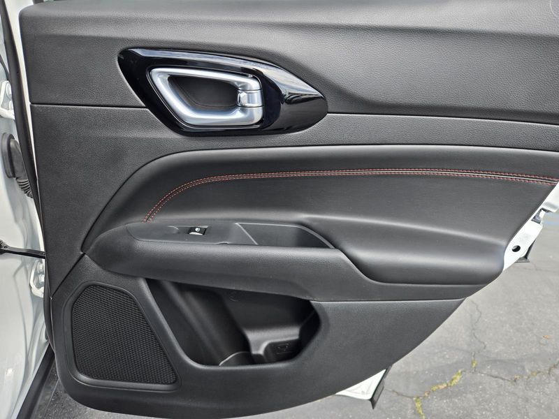 New 2026 Jeep Compass Trailhawk 4x4