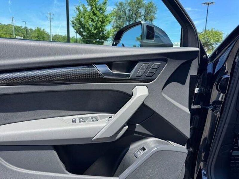 2022 Audi SQ5 Premium