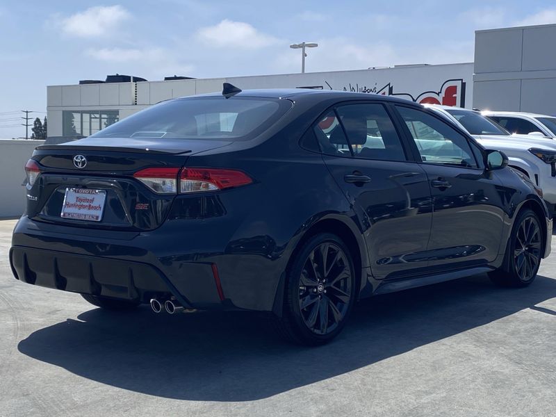 Used 2025 Toyota Corolla SEImage 4