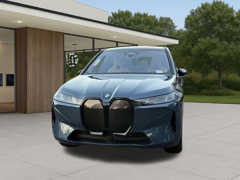 New 2026 BMW iX xDrive45Image 3