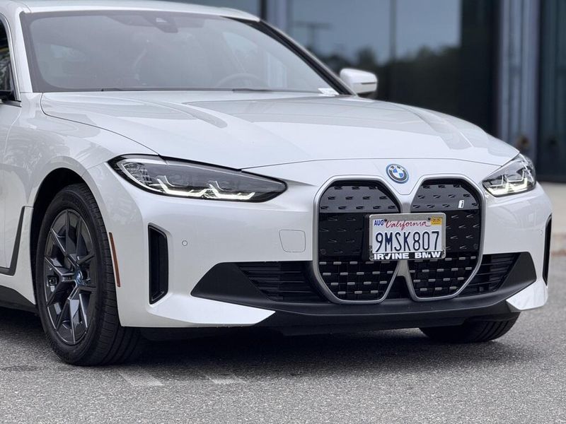 2024 BMW i4 eDrive35Image 10