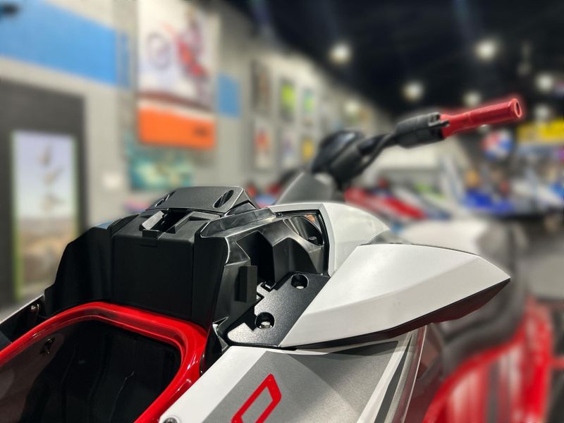 New 2025 Yamaha GP HO Image 19