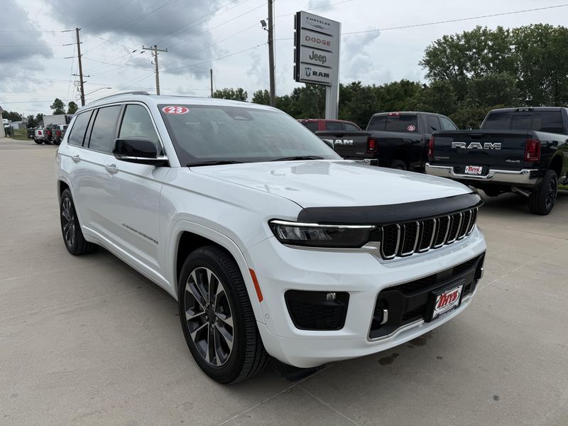 Used 2023 Jeep Grand Cherokee L OverlandImage 32
