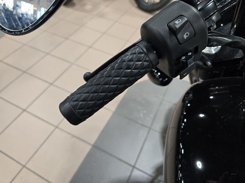 USED 2021 YAMAHA BOLT RSPEC Image 14