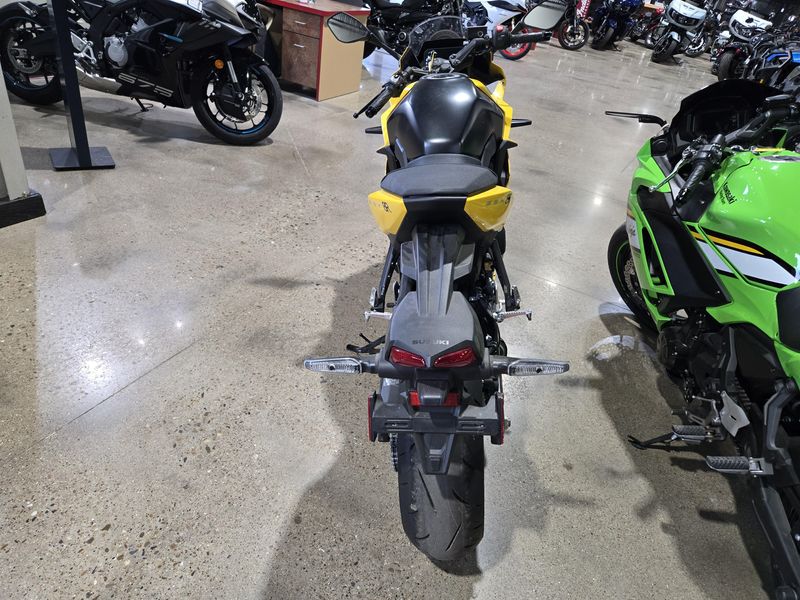 2024 Suzuki GSXS 8R Image 8