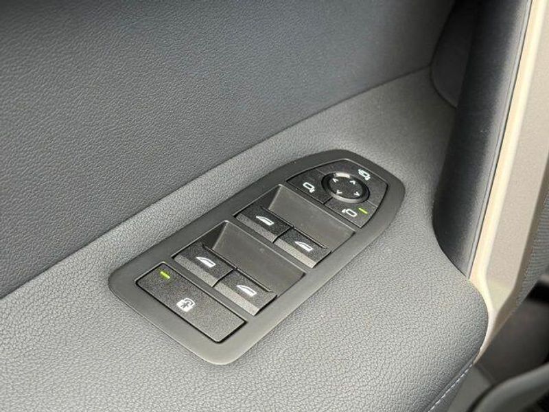 Used 2026 BMW iX xDrive45Image 19