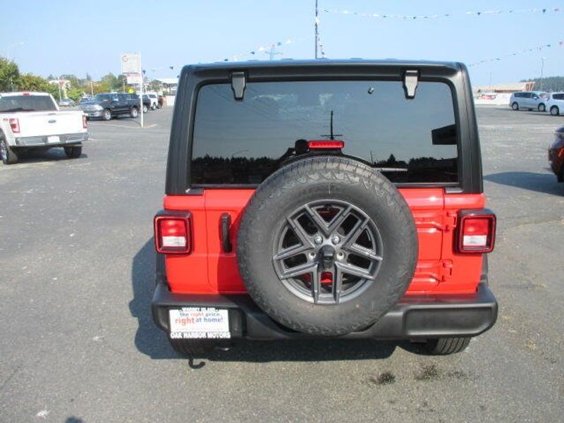 Used 2024 Jeep Wrangler Sport SImage 8