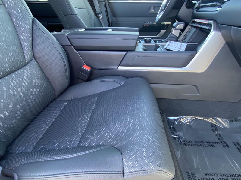 2025 Toyota Tundra LimitedImage 10