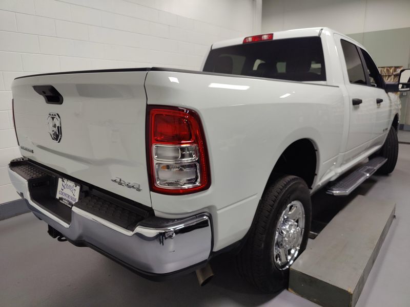 2024 RAM 2500 Big Horn 6.4L V8 Crew Cab 4x4Image 7