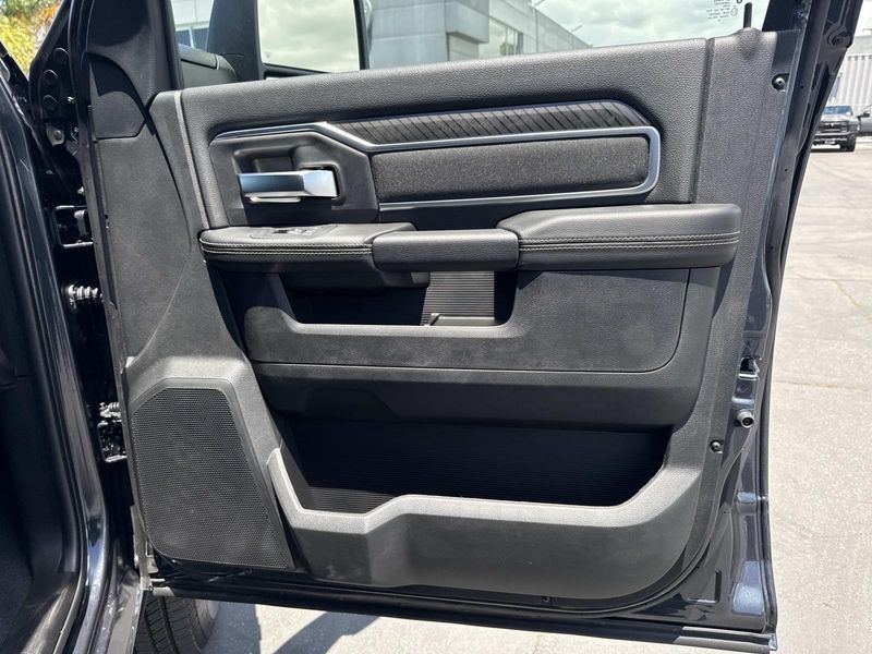 New 2026 RAM 2500 Big Horn Crew Cab 4x4 6'4' Box