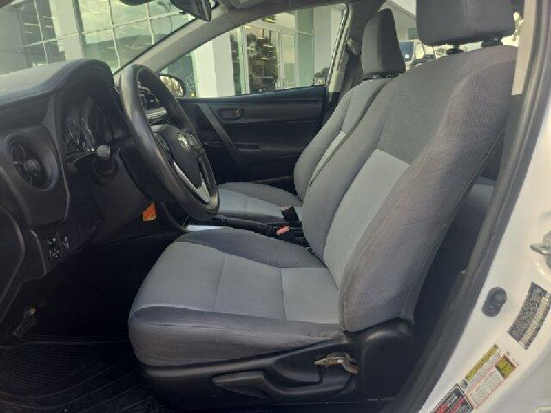 Used 2017 Toyota Corolla LImage 9
