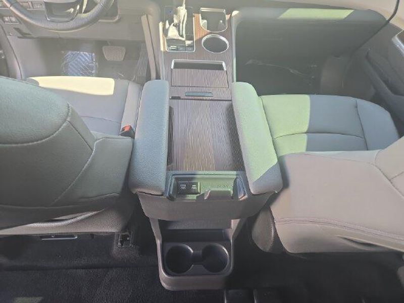 Used 2023 Toyota Sienna XLEImage 15