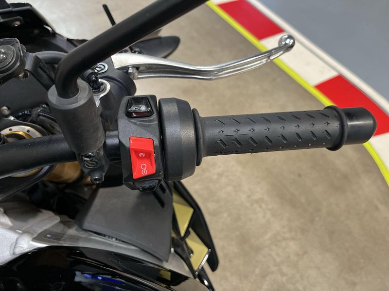 Used 2022 Aprilia Tuono V4 Factory 1100 Image 14