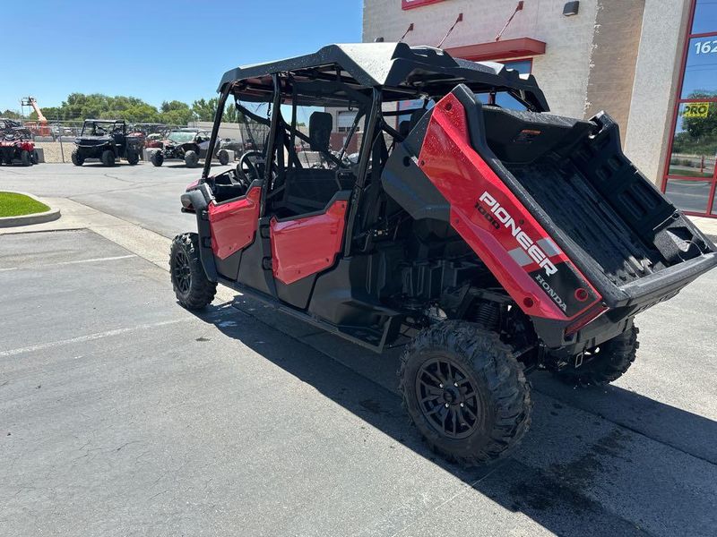 New 2025 Honda PIONEER 10006 DELUXE CREW 