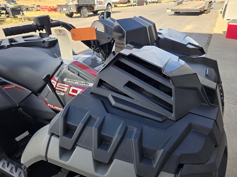 USED 2025 POLARIS SPORTSMAN 850 MUD EDITION Image 9