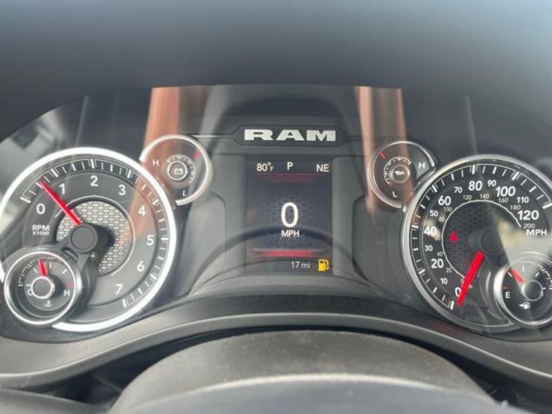 2025 RAM 1500 Big Horn Crew Cab 4x4 5'7' Box