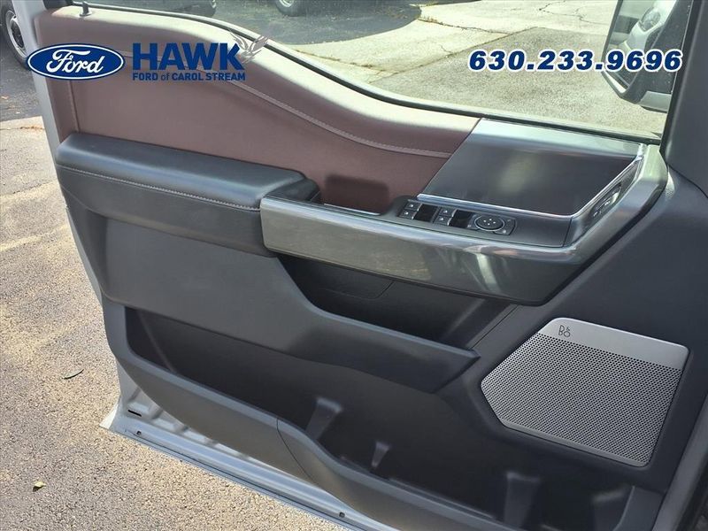 2022 Ford F-150 Lariat photo 2