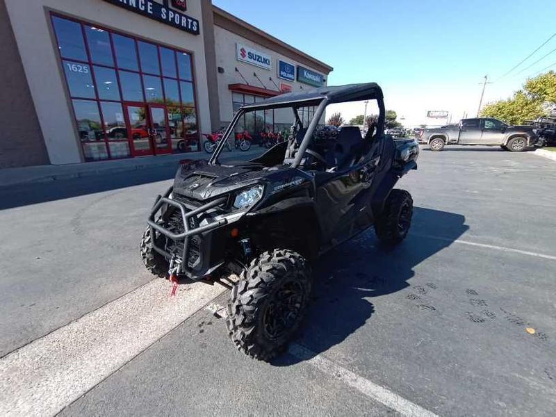 2025 Can-Am COMMANDER XT 64 1000R 