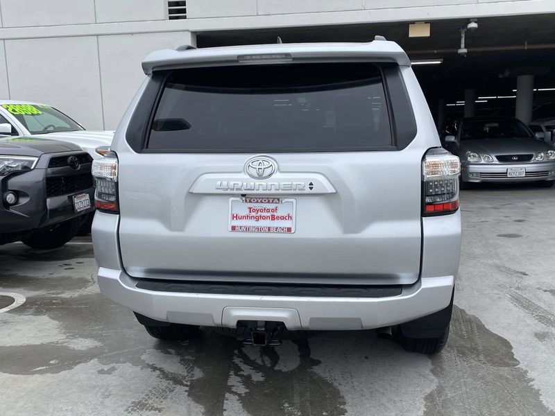 2023 Toyota 4Runner SR5 PremiumImage 5