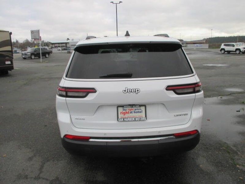 Used 2024 Jeep Grand Cherokee L LimitedImage 8