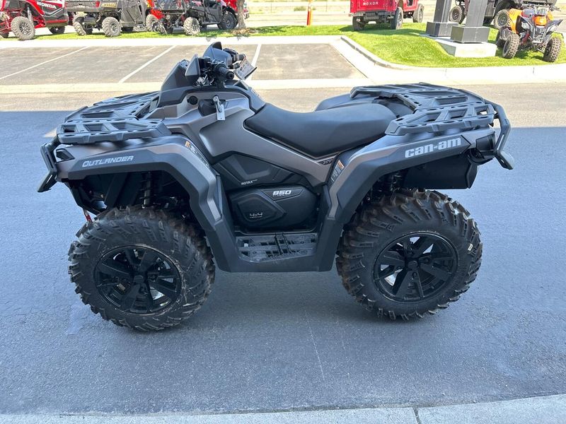 2025 Can-Am OUTLANDER XT 850 