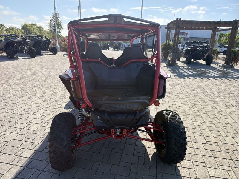 New 2026 Honda TALON1000R4 FOX LIVEVALVE Image 16