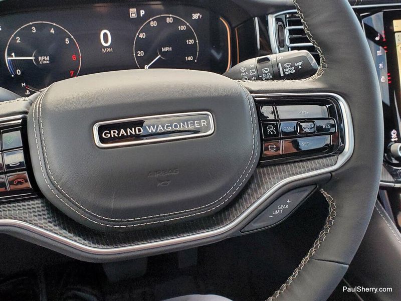 2026 Jeep Grand Wagoneer Summit Obsidian 4x4