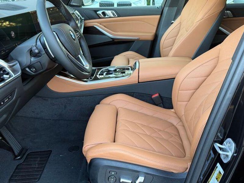 New 2026 BMW X5 xDrive40iImage 16