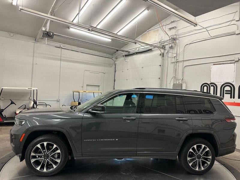 2021 Jeep Grand Cherokee Overland photo 5