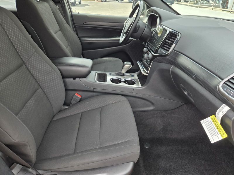 Used 2022 Jeep Grand Cherokee WK Laredo E 4x2