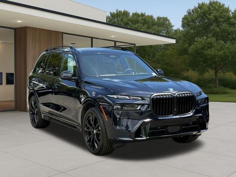 Used 2024 BMW X7 xDrive40iImage 6
