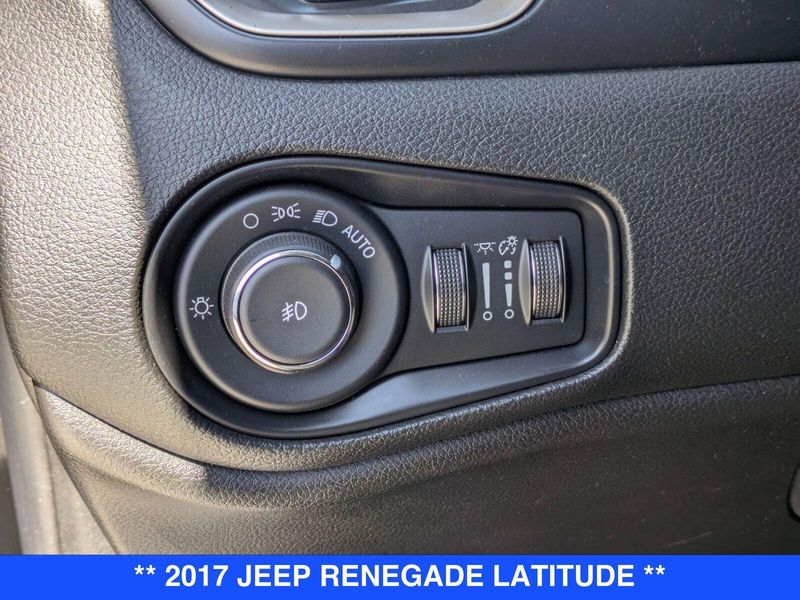 2017 Jeep Renegade Latitude North Edition photo 14