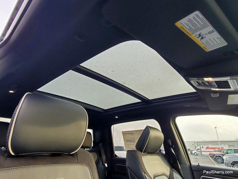 New 2026 RAM 1500 Laramie Crew Cab 4x4 5'7' Box