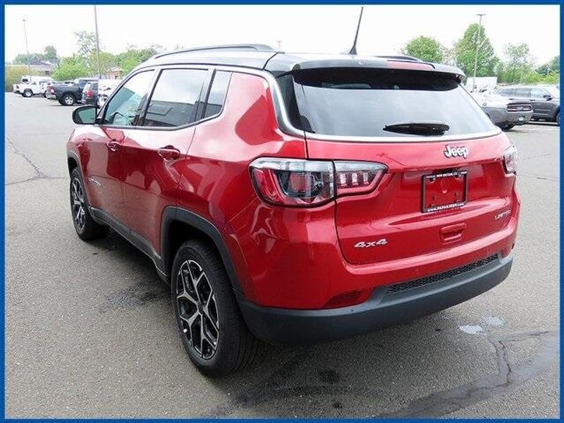 2025 Jeep Compass LimitedImage 5