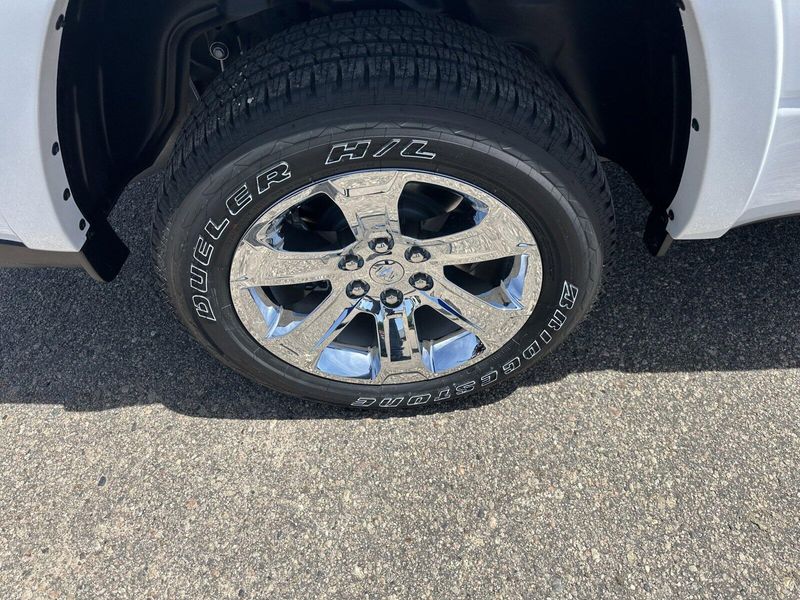 2025 RAM 1500 Big HornImage 10