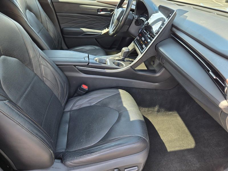 Used 2021 Toyota Avalon Hybrid Limited FWD (Natl)