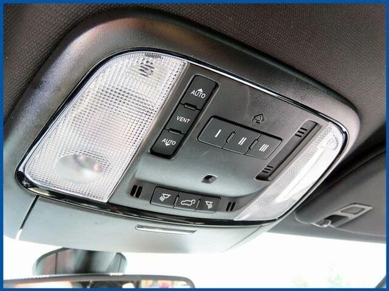 2022 Dodge Durango R/TImage 20