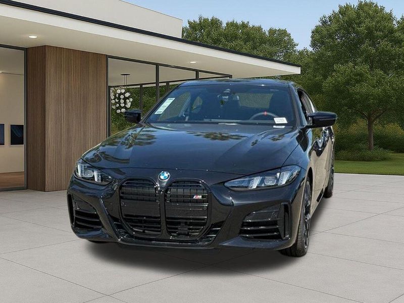 New 2026 BMW 4 Series M440iImage 3