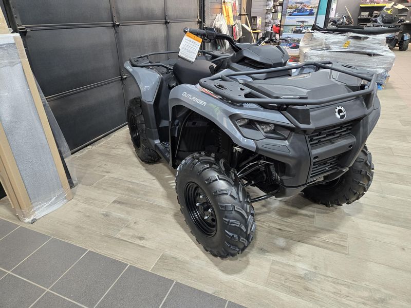 2025 Can-Am OUTLANDER 700 GRANITE GRAY Image 1