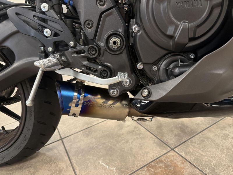 Used 2024 Yamaha YZF-R7 CA Image 28