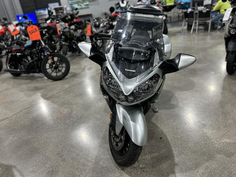 Used 2020 Kawasaki CONCOURS 14 ABS Image 11